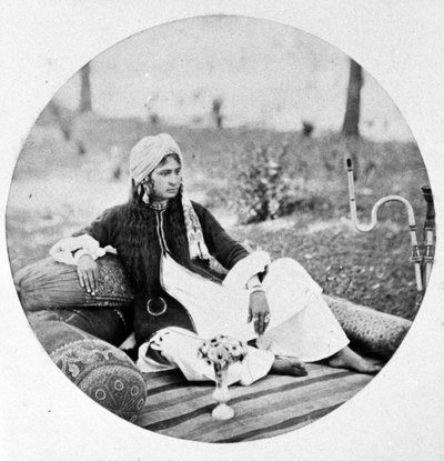 Portret van een Nautch meisje, ca. 1860s door European Photographer